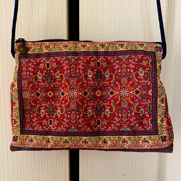 Sundari Handbags - Sundari Embroidered Purse